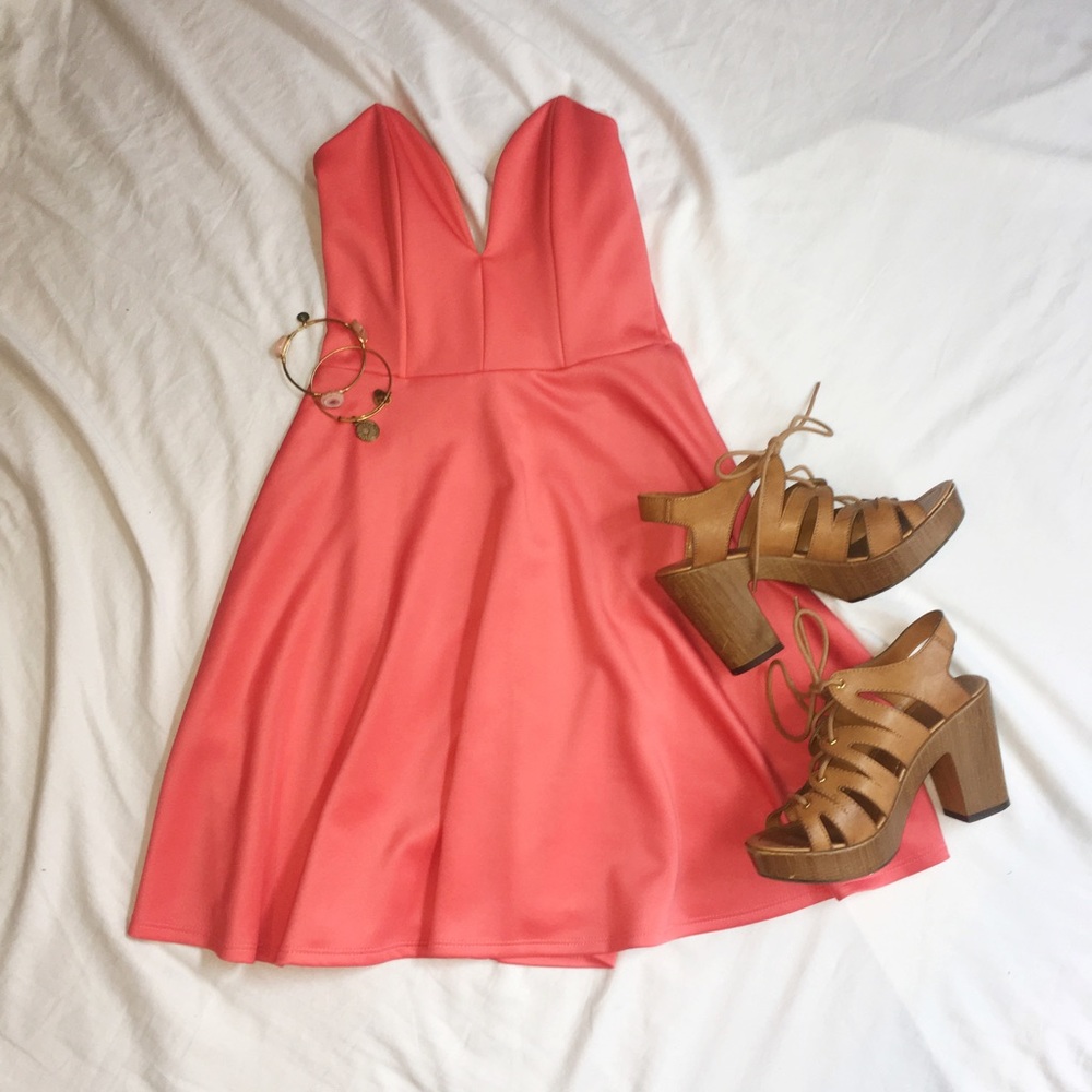Strapless low cut Dress